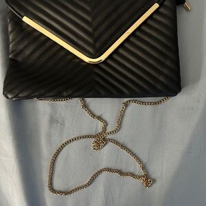 Elegant Black Quilted Chain Bag
